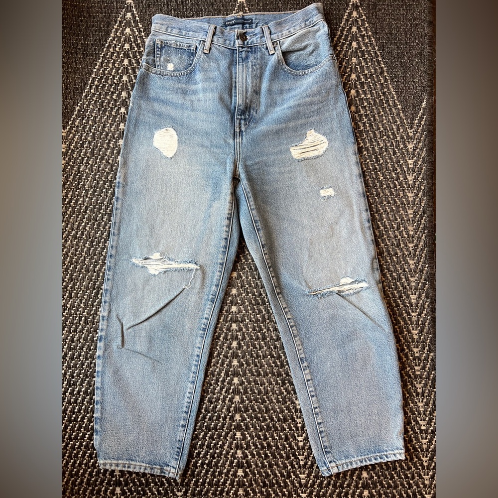 Levi's Light Blue Distressed Ankle Jeans